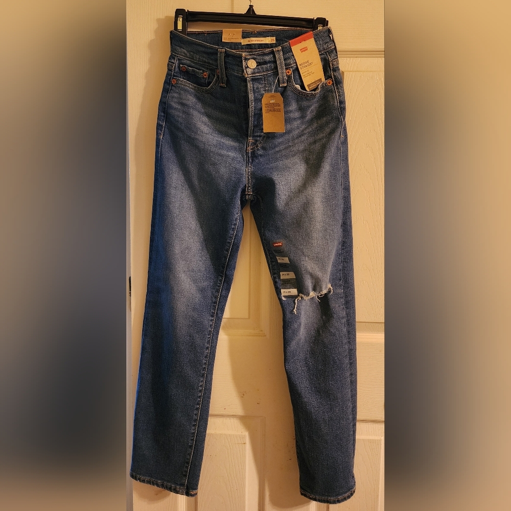 Women's Levi's 26x28 Straight Wedgie Blue Jeans